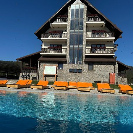Hotel Poarta Raiului Tău Bistra Exteriér fotografie